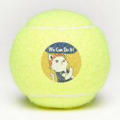 We Can Do It! White Cat Rosie the Riveter Tennisballen (Voorkant)