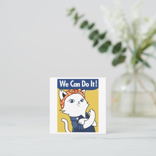 We Can Do It! White Cat Rosie the Riveter Vierkante Visitekaartje (Staand voorkant)