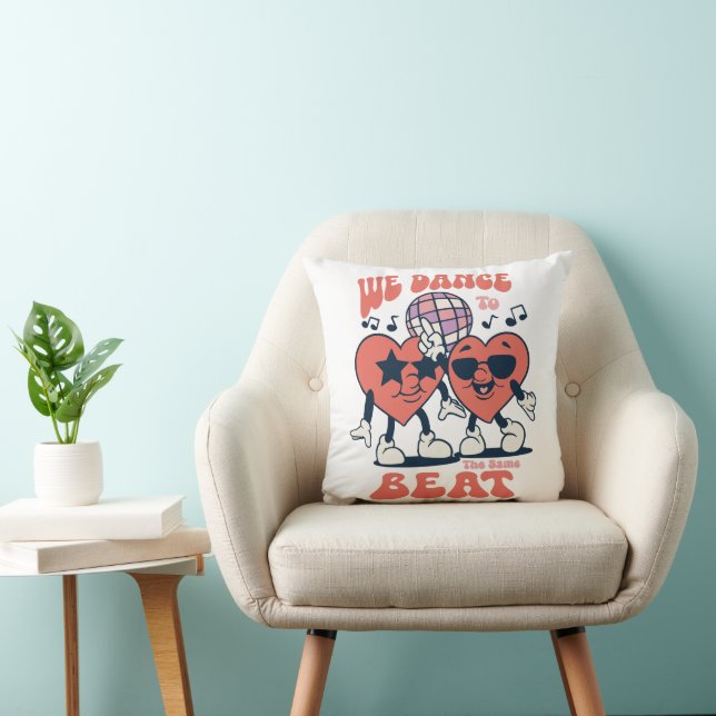 we dansen op hetzelfde ritme kussen (Stoel)