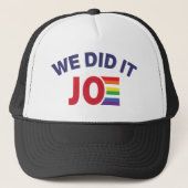 We deden het Joe Rainbow Gay Pride Trucker Pet (Voorkant)