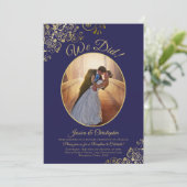 We Did! Gouden Kant op Marineblauwe Huwelijksrecep Kaart (Staand voorkant)