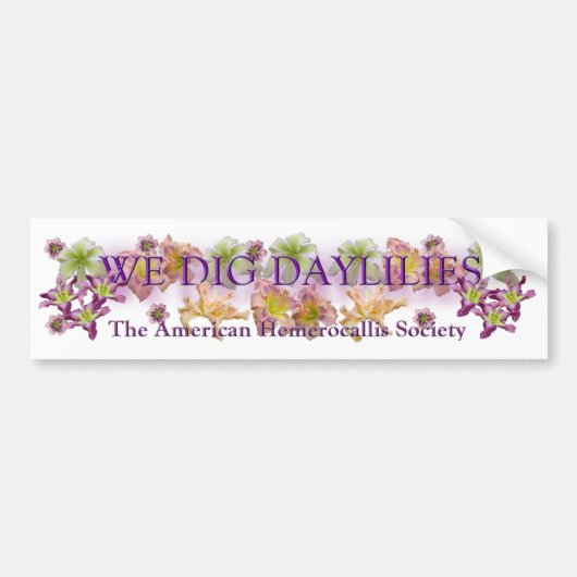We Dig Daylilies Logo Bumpersticker (Voorkant)