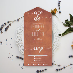 "We doen" bevlekte terracotta calligrafie bruiloft All In One Uitnodiging