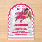 We doen een moderne roze magenta retro Wavy Arch F Acryl Uitnodigingen (Voorkant)