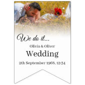 We doen het - Het zoenen van een paar op een weide Vlaggetjes (Derde vlag)