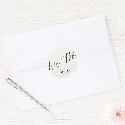 We doen klassieke script kalligrafie monogram brui ronde sticker (Envelop)