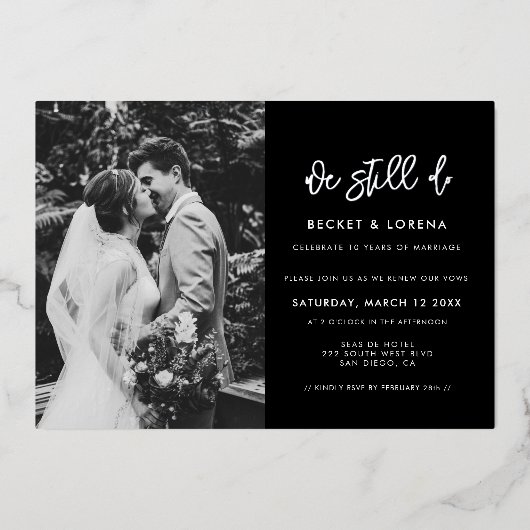 We doen nog steeds Vow-vernieuwingsfoto zilver Folie Uitnodiging (Voorkant)