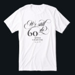 We doen nog steeds wervelende script 60ste bruilof Tri-Blend shirt<br><div class="desc">Elegant We doen nog steeds 60ste huwelijksverjaardag t-shirt met een wervelend script, het aantal jaren dat je getrouwd bent, en je namen en trouwdatum. We doen nog steeds t-shirts om jullie trouwdag te vieren en onze geloften te vernieuwen. We doen nog steeds 60-jarig jubileum t-shirt met 60 in een donkergrijs...</div>