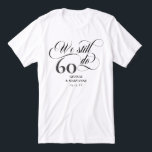 We doen nog steeds wervelende script 60ste bruilof Tri-Blend shirt<br><div class="desc">Elegant We doen nog steeds 60ste huwelijksverjaardag t-shirt met een wervelend script, het aantal jaren dat je getrouwd bent, en je namen en trouwdatum. We doen nog steeds t-shirts om jullie trouwdag te vieren en onze geloften te vernieuwen. We doen nog steeds 60-jarig jubileum t-shirt met 60 in een donkergrijs...</div>
