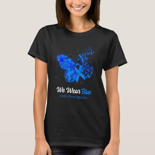 We Draag Blue Graves-ziektebewustzijn vlinder T-shirt (Voorkant)