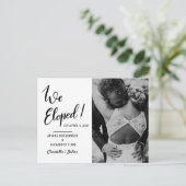 We Eloped Huwelijk Typography  | Koppel Foto Aankondigingskaart (Staand voorkant)