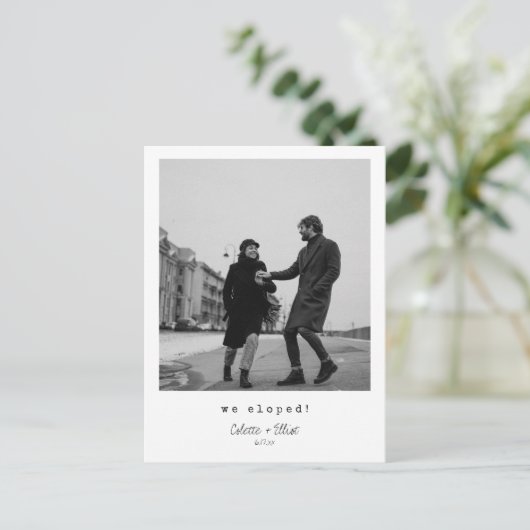 We Eloped Modern Minimalist Message Script Photo Aankondigingskaart (Staand voorkant)