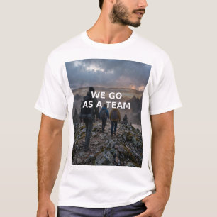 We Gaan als een Team Familie Wandelshirt — Cadeau T-shirt