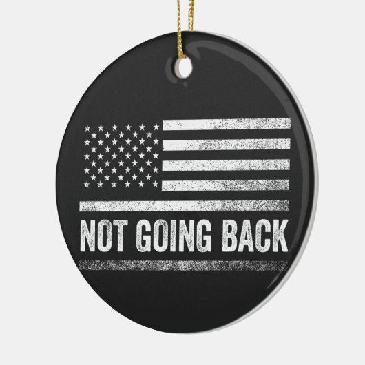 We gaan niet terug Harris Walz Verkiezing Keramisch Ornament (Links)