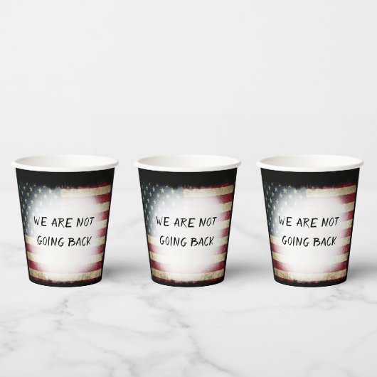 WE GAAN NIET TERUG PAPIEREN BEKERS (Multi)