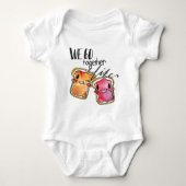 We gaan samen als Peanut Butter en Jelly Romper (Voorkant)