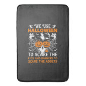 We Gebruiken Halloween Verschrikkelijke Geest Pomp Badmat (Voorkant Verticaal)