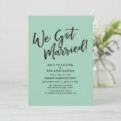 "We Got Married!" Casual Script Groene Ontvangst Kaart (Staand voorkant)