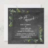 We Got Married Script Groene Boeket Krijtboard Kaart (Voorkant)