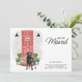 We hebben Black Labrador Red Door Dog verhuisd Aankondiging (Staand voorkant)