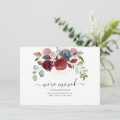 We hebben Burgundy Floral Moving Announcement verp (Staand voorkant)