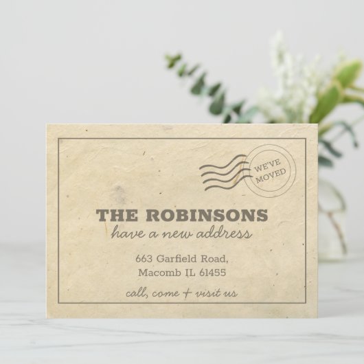 We hebben Cardboard-adreswijziging verplaatst Aankondiging (Staand voorkant)