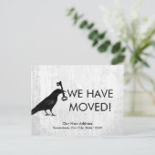 We hebben Crow verplaatst met Key Rustic White Woo Aankondigingskaart (Staand voorkant)
