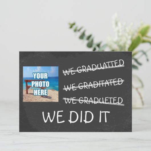 We hebben de Funny Misspelling Humor Chalkboard af Kaart (Staand voorkant)