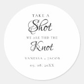 We hebben de knoop doorgehakt, dus neem een korte  ronde sticker (Voorkant)