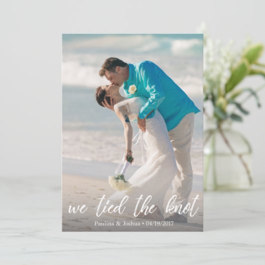 We hebben de koninklijke aankondiging van de Knot (Staand voorkant)