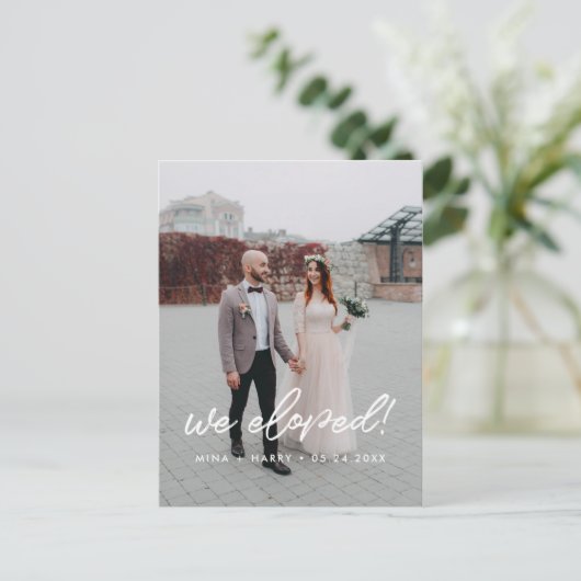 We hebben de Matige bruiloft aangekondigd Briefkaart (Staand voorkant)