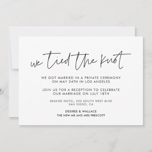 We hebben de minimalistische aankondiging van de k (Voorkant)