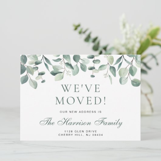 We hebben de Waterverf Eucalyptus Greenery Moving Aankondiging (Staand voorkant)