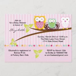 We hebben drie roze baby shower-uitnodigingen van  kaart