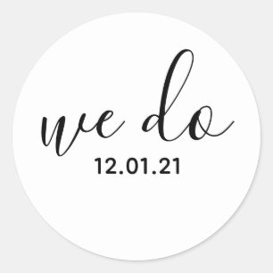 We hebben een gedateerde envelopzegel ronde sticker