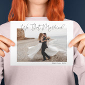 We hebben een gehuwde minimalistische fotowedstrij aankondiging