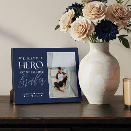 We Hebben een Held die We Broer Noemen Foto Aanden Fotoplaat