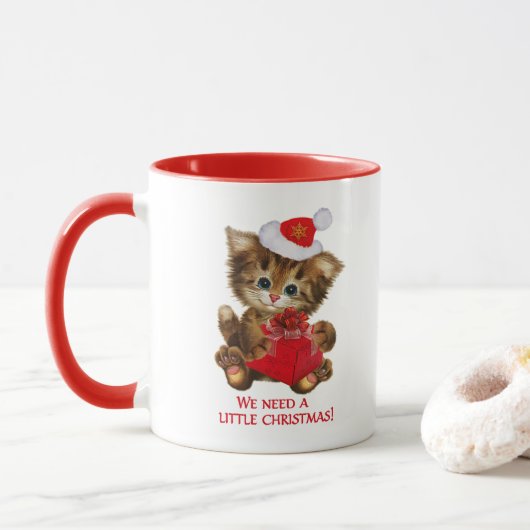 We hebben een kleine kerst kitten koffie nodig mok (Met donut)