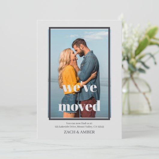 We hebben een minimalistisch offset-framed foto-ve aankondiging (Staand voorkant)