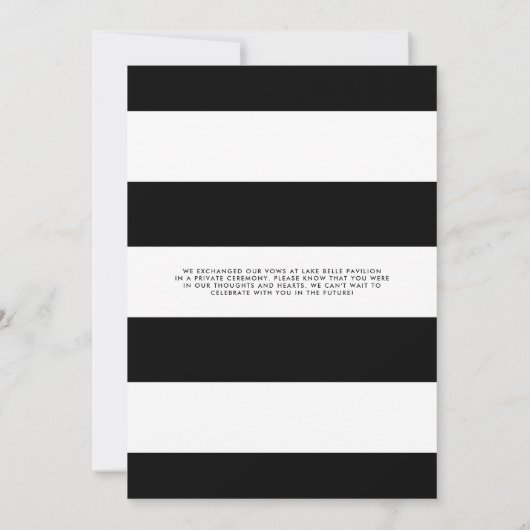 We hebben een modern minimalistisch zwart fotohuwe aankondiging (Achterkant)