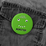 "We hebben een Monster" Halloween Baby shower Creë Ronde Button 5,7 Cm<br><div class="desc">Deze knoppen zijn perfect voor iedereen die een baby shower heeft dit Halloween. Dit ontwerp is gemakkelijk te personaliseren met uw speciale eventformulering en uw gasten zullen opgetogen zijn wanneer zij deze fabelachtige partijknopen zien. Overeenkomende objecten vindt u in de collectie.</div>