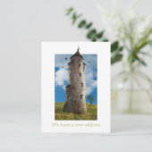 We hebben een nieuw adres | Grappige familie toren Aankondigingskaart (Staand voorkant)