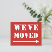 We hebben een nieuw adres pijl bewegend briefkaart (Staand voorkant)