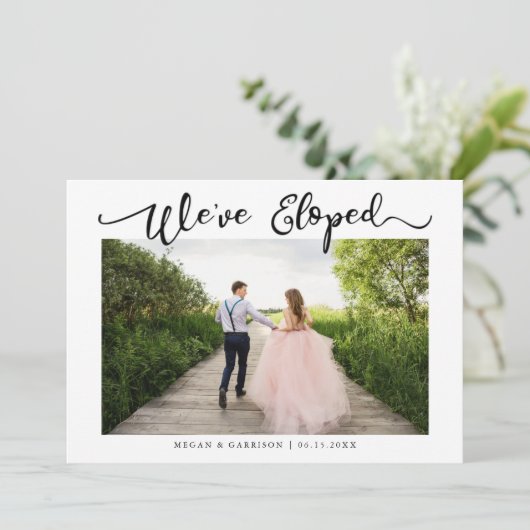 We hebben een script bruiloft multi-foto gemaakt aankondiging (Staand voorkant)