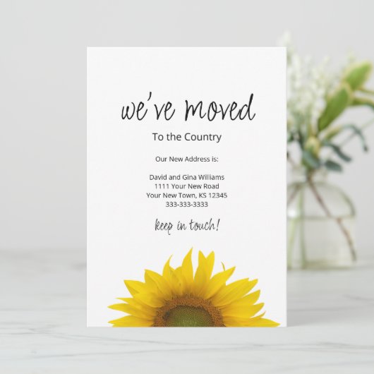 We hebben eenvoudige zonnebloem verplaatst aankondiging (Staand voorkant)