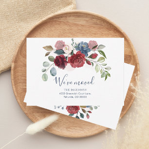 We hebben Floral Burgundy Moving Announcement verp Notitiekaartje