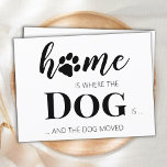 We hebben het Briefkaart van de Beweging van de Aa<br><div class="desc">Thuis is waar de hond is ... en de hond bewoog. Laat je beste vriend je beweging aankondigen met deze schattige en grappige koninklijke kaartje. Pas de rug met namen en uw nieuw adres aan. Deze mededeling van de hond is een must voor alle hondenmoeders, hondenbroodjes en hondenliefhebbers! COPYRIGHT ©...</div>
