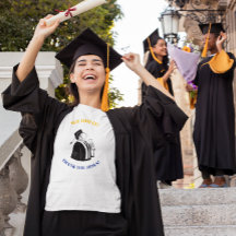 WE HEBBEN HET GEDAAN! DANK U, JEZUS! AFGESTUDEERD