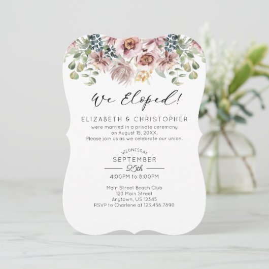 We hebben Mauve Peonies Floral Wedding Elopement Kaart (Staand voorkant)