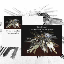 We hebben nieuwe adres grappige sleutels verplaats briefkaart